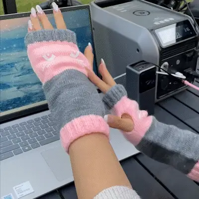 ⚡Christmas Gift idea ￡8.99!! 🔥Warm and Cuddly🧤Women's Knitted Fingerless Gloves with Cute Cat Pattern🐱 - Image 14