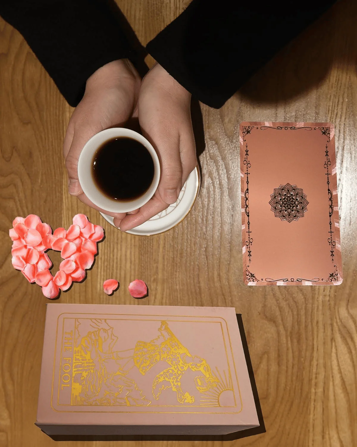 🔮40% OFF NOW! ✨ Witchy Cauldron Tarot Card Set – Rose Gold Accents, Complete Guide Book & Velvet Pouch 🎴📖 - Image 9