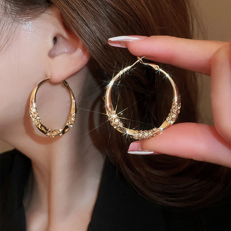 Luxury Twisted Rhinestone Earrings – Elegant, Sparkling & Timeless - Image 2